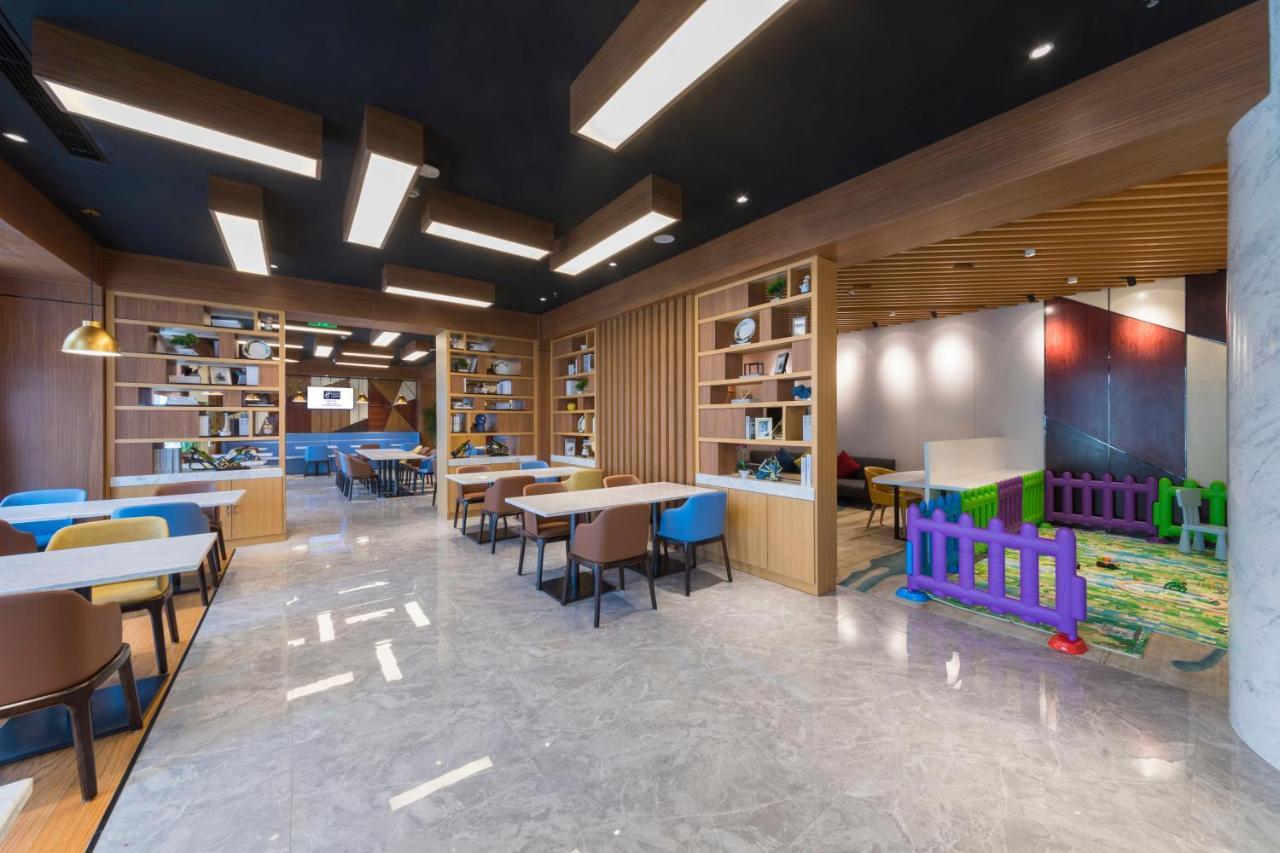 Holiday Inn Express Qingdao Chengyang Central By Ihg Eksteriør bilde