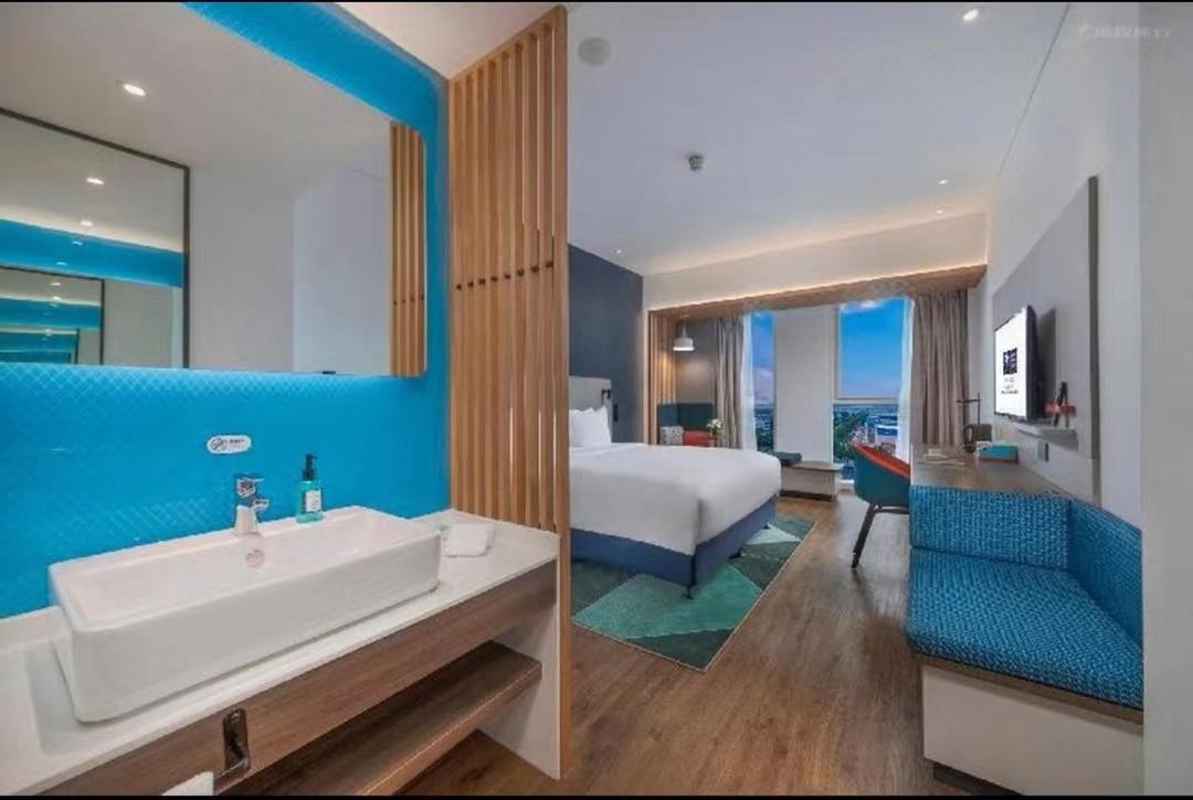 Holiday Inn Express Qingdao Chengyang Central By Ihg Eksteriør bilde